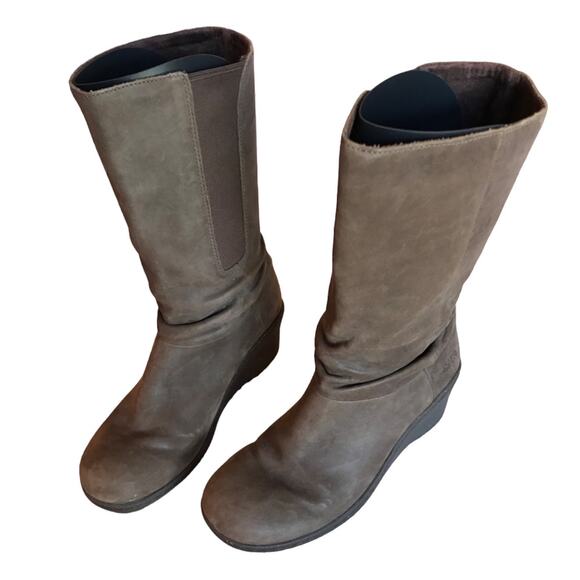 Keen Akita Mid-calf Leather Scrunchie Boots with Wedge Heels size 8 - Picture 7 of 10